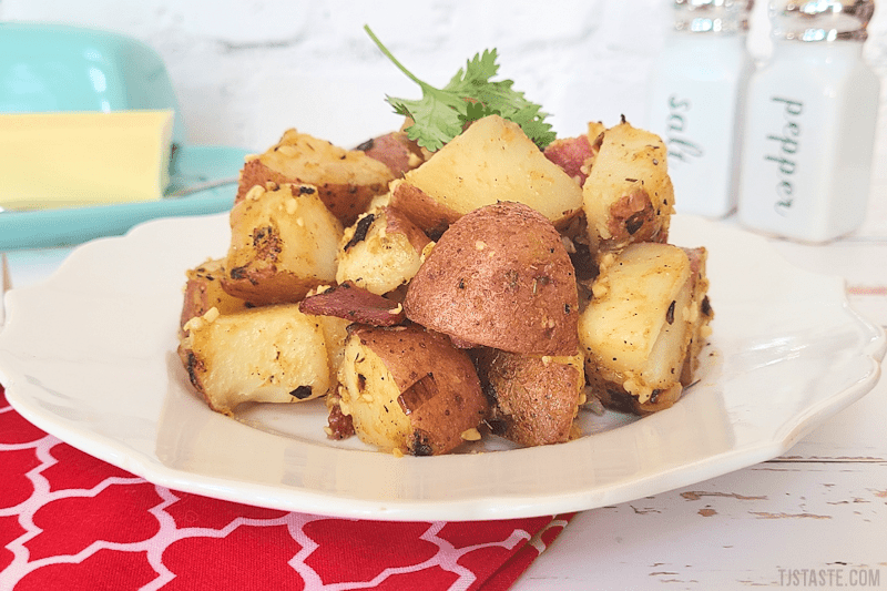 Red Hash Brown Potatoes with Bacon