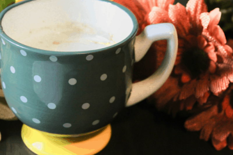 Pumpkin Spice White Hot Chocolate from Grace Filled Homemaking