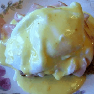 Eggs Benedict Hollandaise Sauce