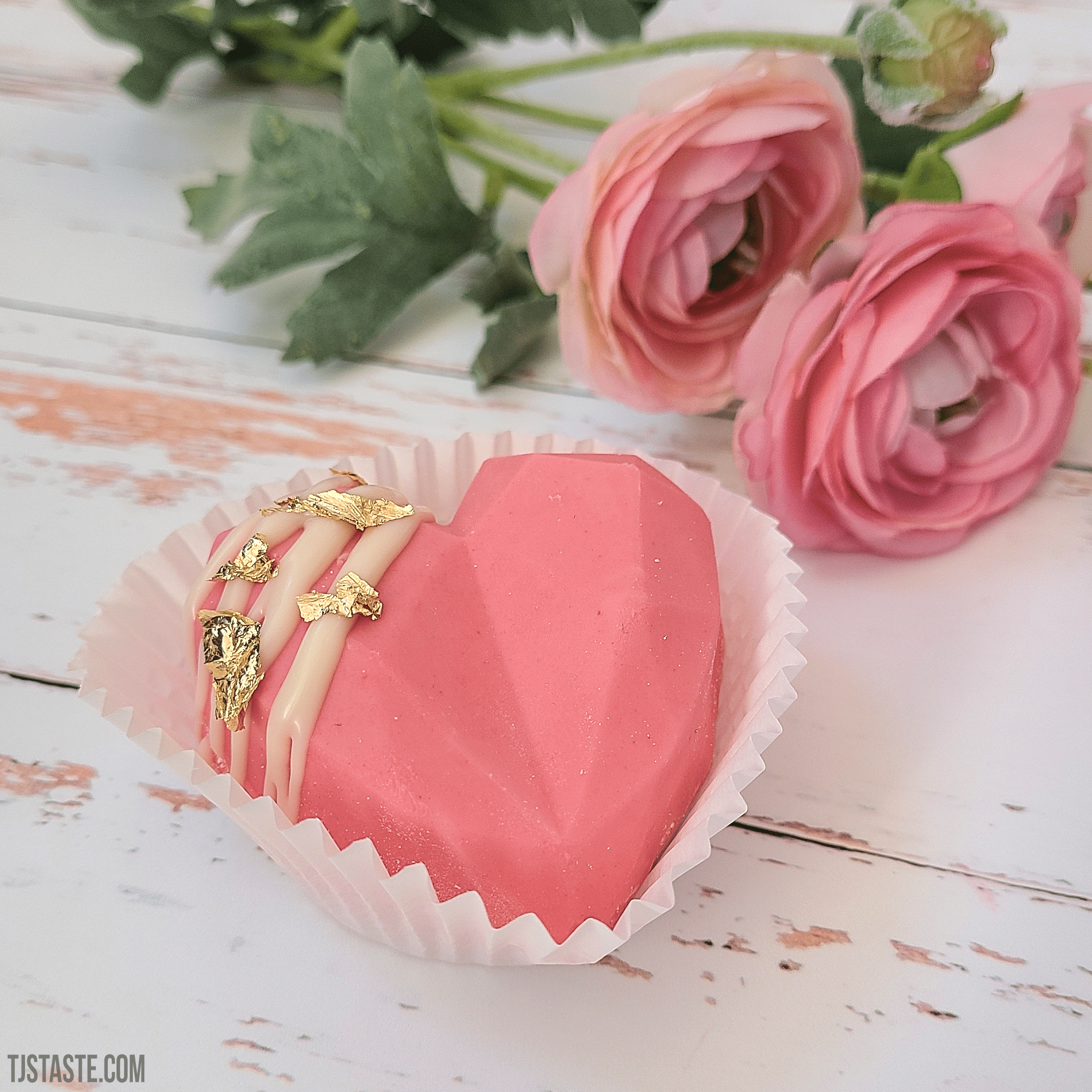 THM & Keto Friendly Valentine's Hot Cocoa Bombs