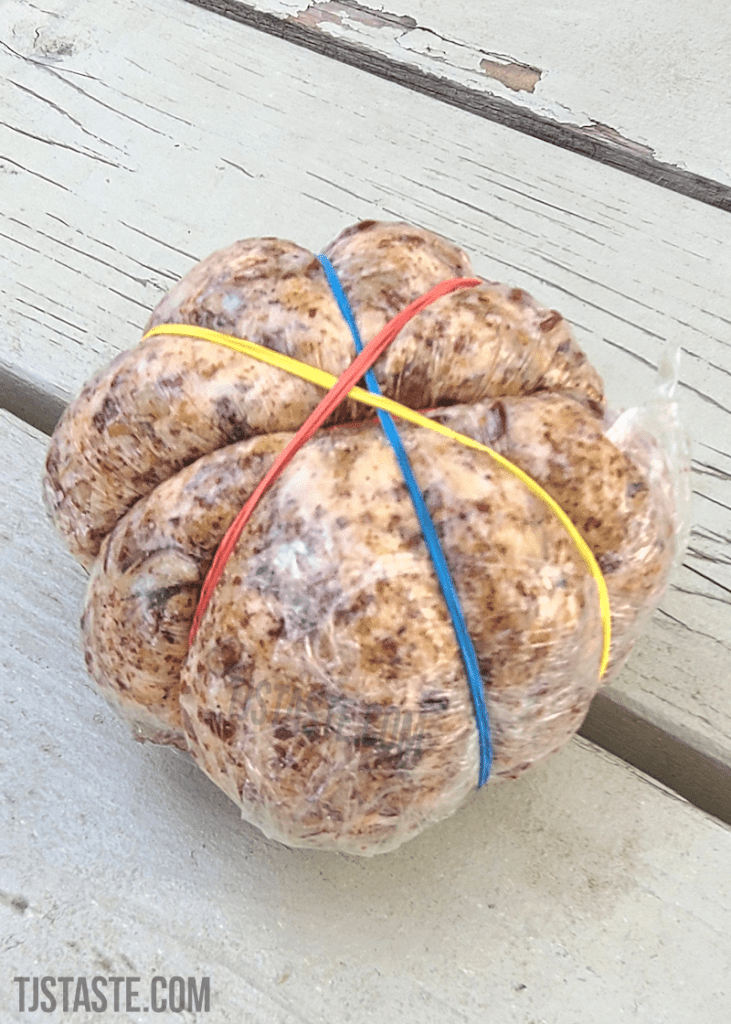 Pumpkin Spice Cheddar Cheese Ball